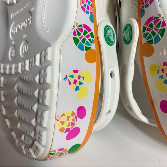 NWT. Crocs Disney 50th Anniversary Vault Collection Balloon Crocs W10/M8 unisex - Picture 10 of 15
